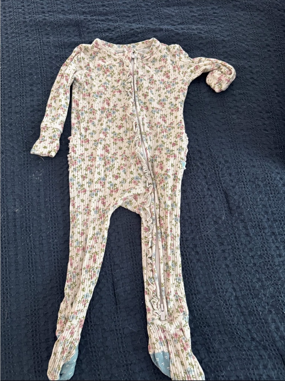 Posh Peanut Floral Zippie